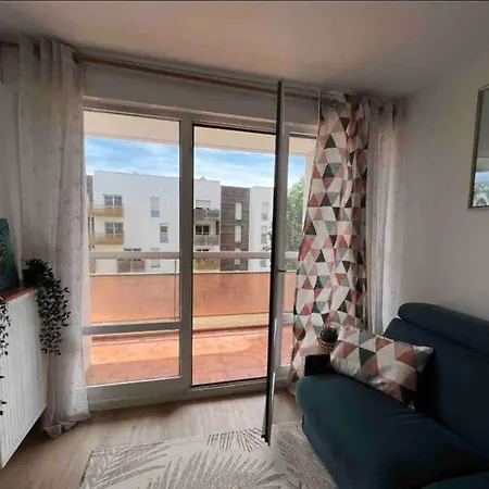 Confort Lumineux Proche Eurexpo, Hopitaux Apartment *